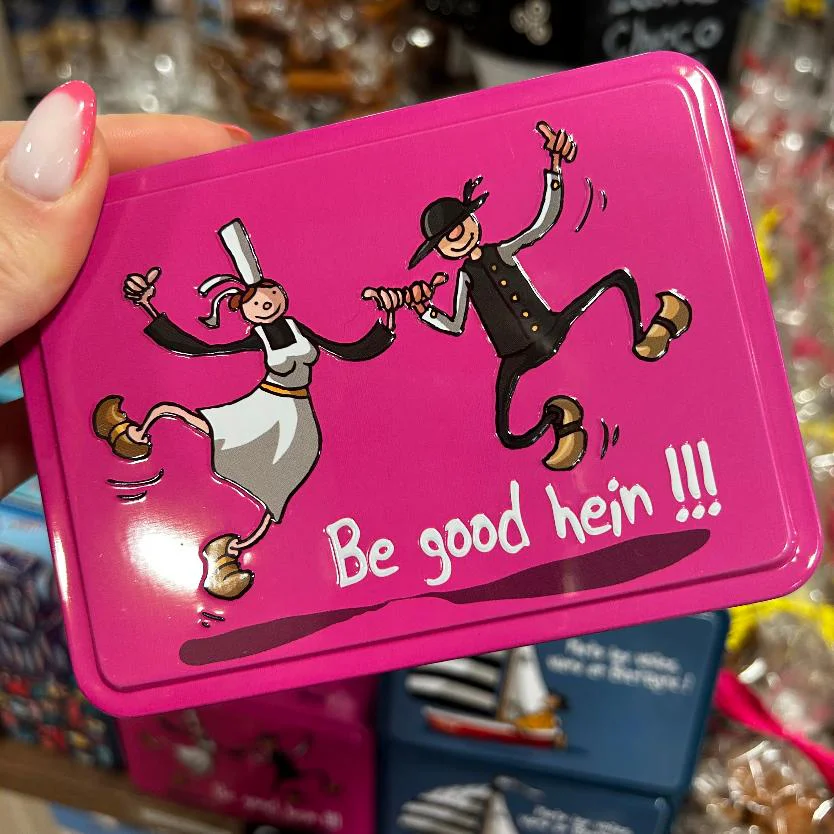 Boîte métal bonbons caramels 140G