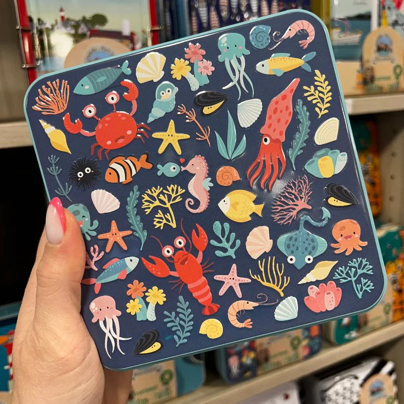 Boîte métal 180g fond marin assortiments biscuits